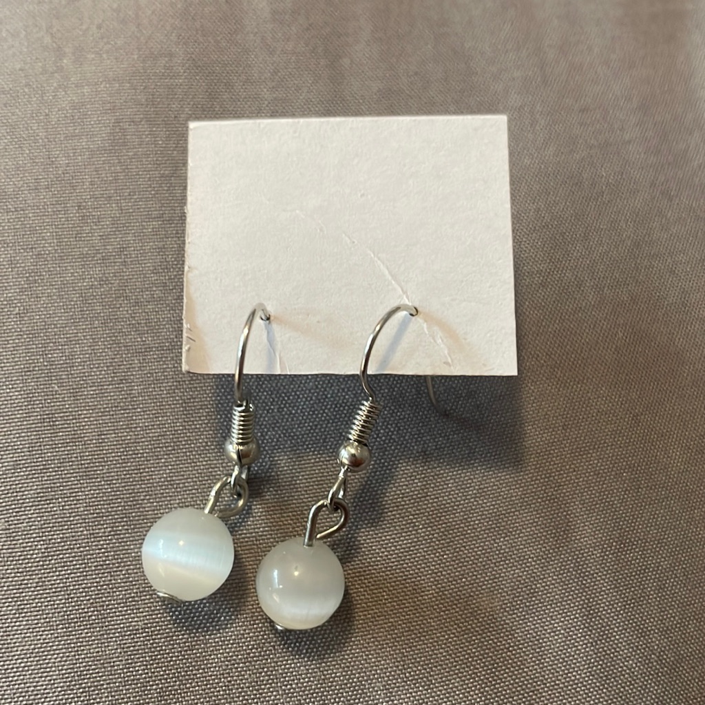 Dangle Earrings!